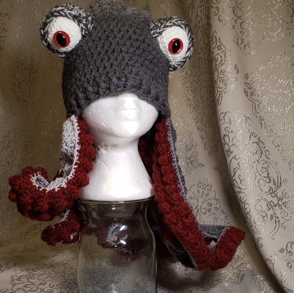 🎉HOST PICK💖Amazing handmade Kraken Hat - Picture 1 of 8